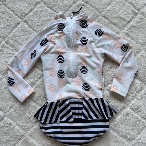Dot Dot Smile | Long Sleeve Pineapple Rash Guard | Size 5/6 - Picture 3 of 8